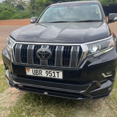 self drive Uganda car rental